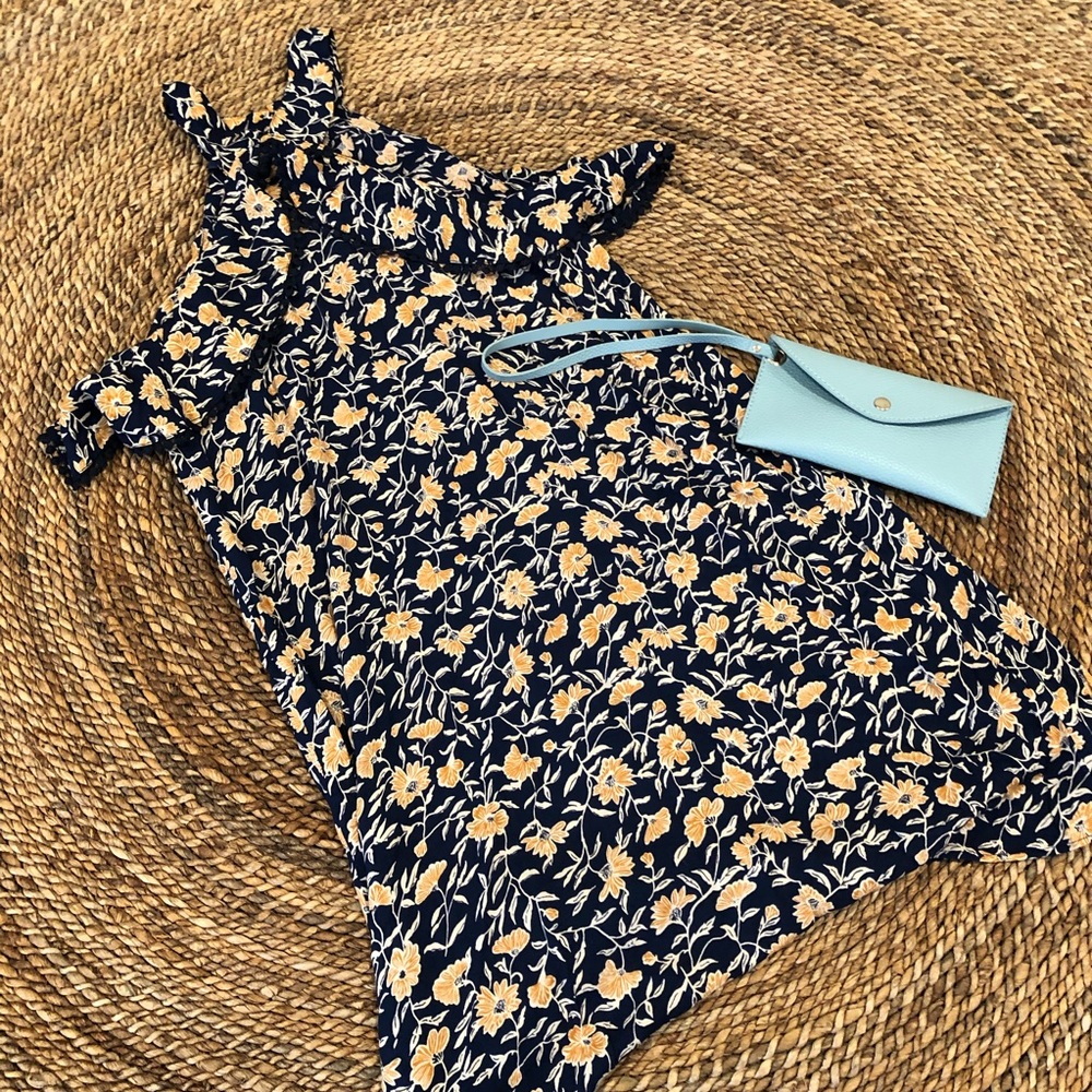 Francesca's Knee Length Floral Dress